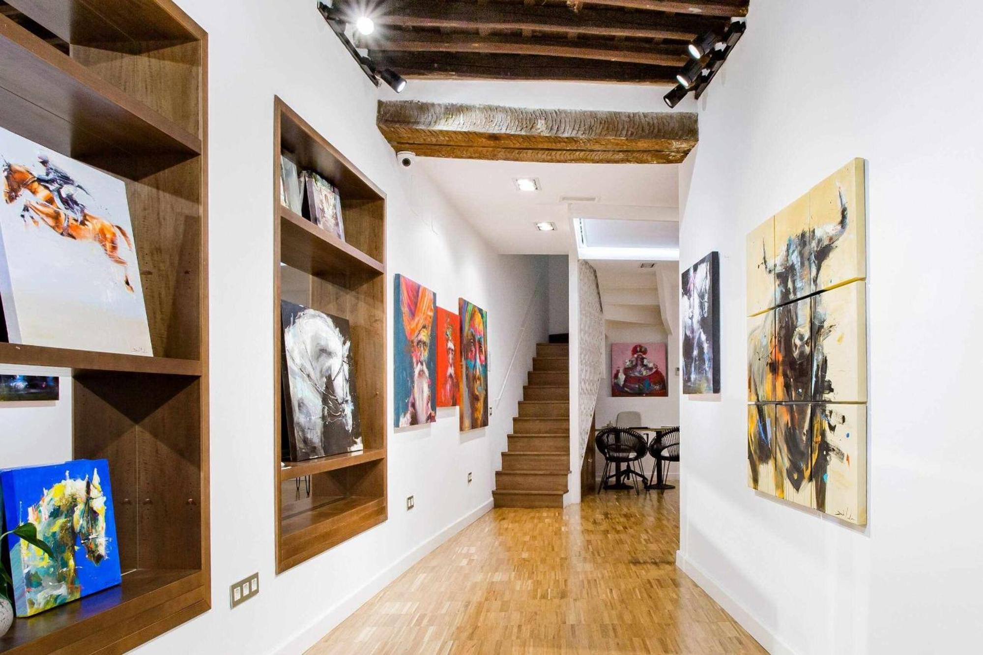 Revitalized Apartment In Historical Building Girona Luaran gambar